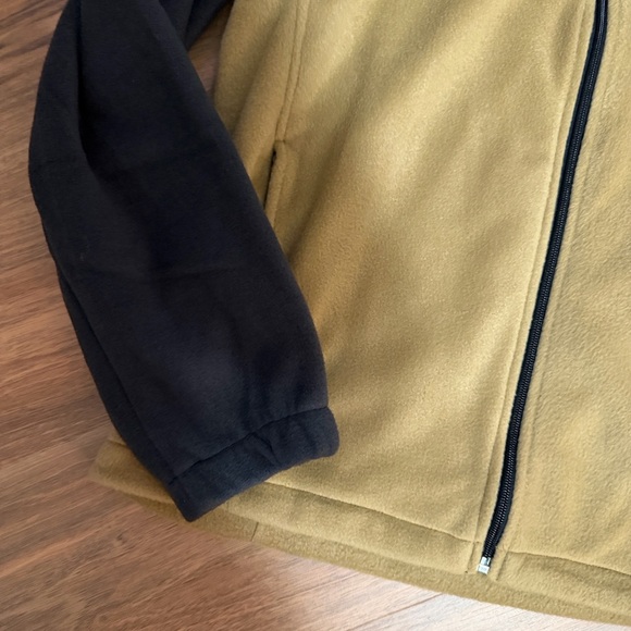 Columbia Men's Black and Brown Performance Jacket - Picture 3 of 8